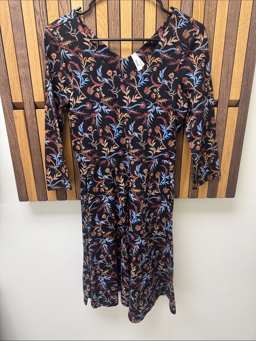 NWOT Pact Fit & Flare Floral Party Midi Dress, size XS - Picture 2 of 6